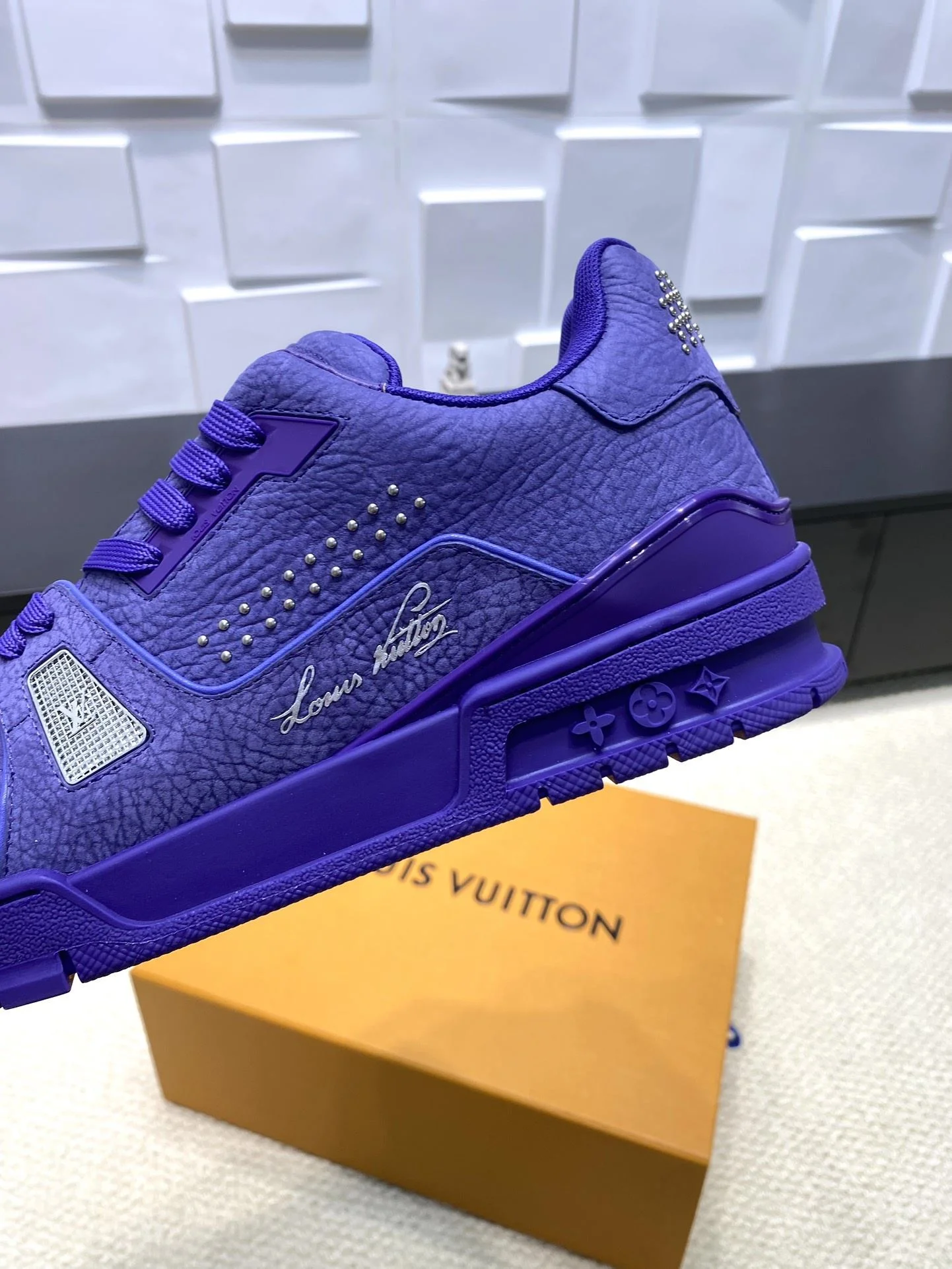 Louis Vuitton Trainer Sneaker Flexible 31025