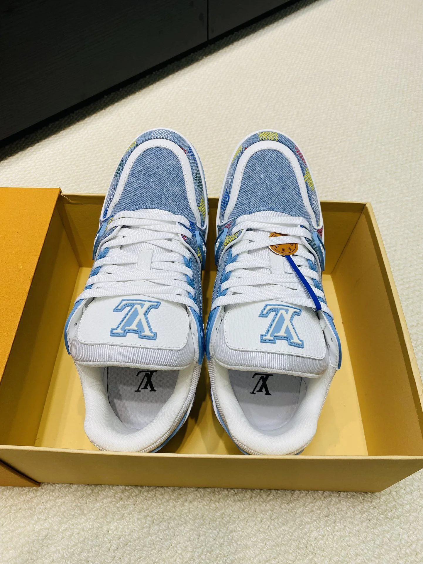 Louis Vuitton Trainer Sneaker Reliable 31022