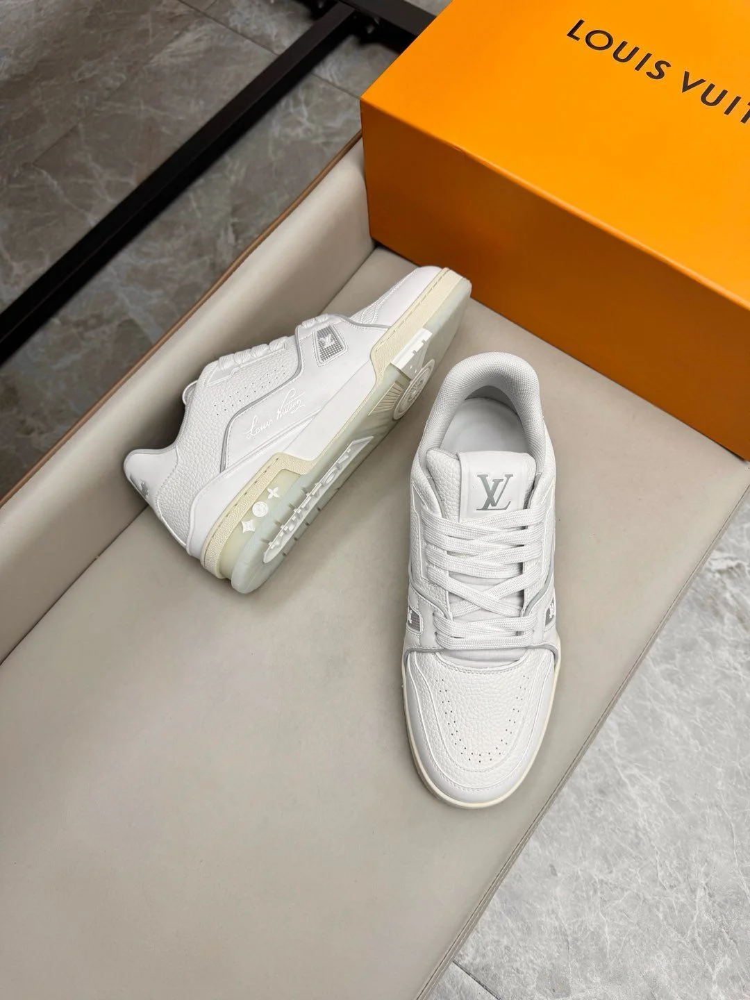 Louis Vuitton Trainer Sneaker Affordable 31017