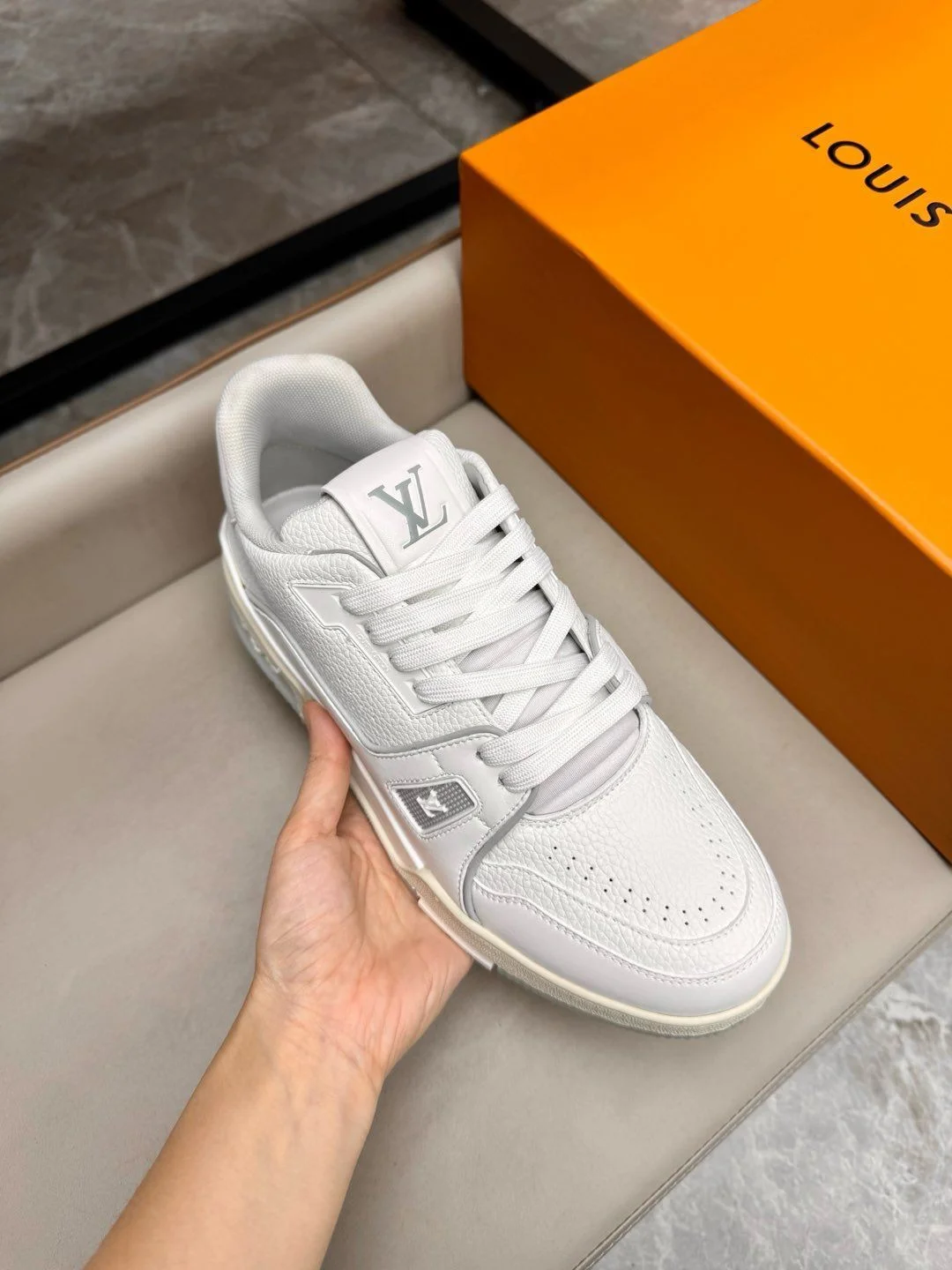 Louis Vuitton Trainer Sneaker Affordable 31017