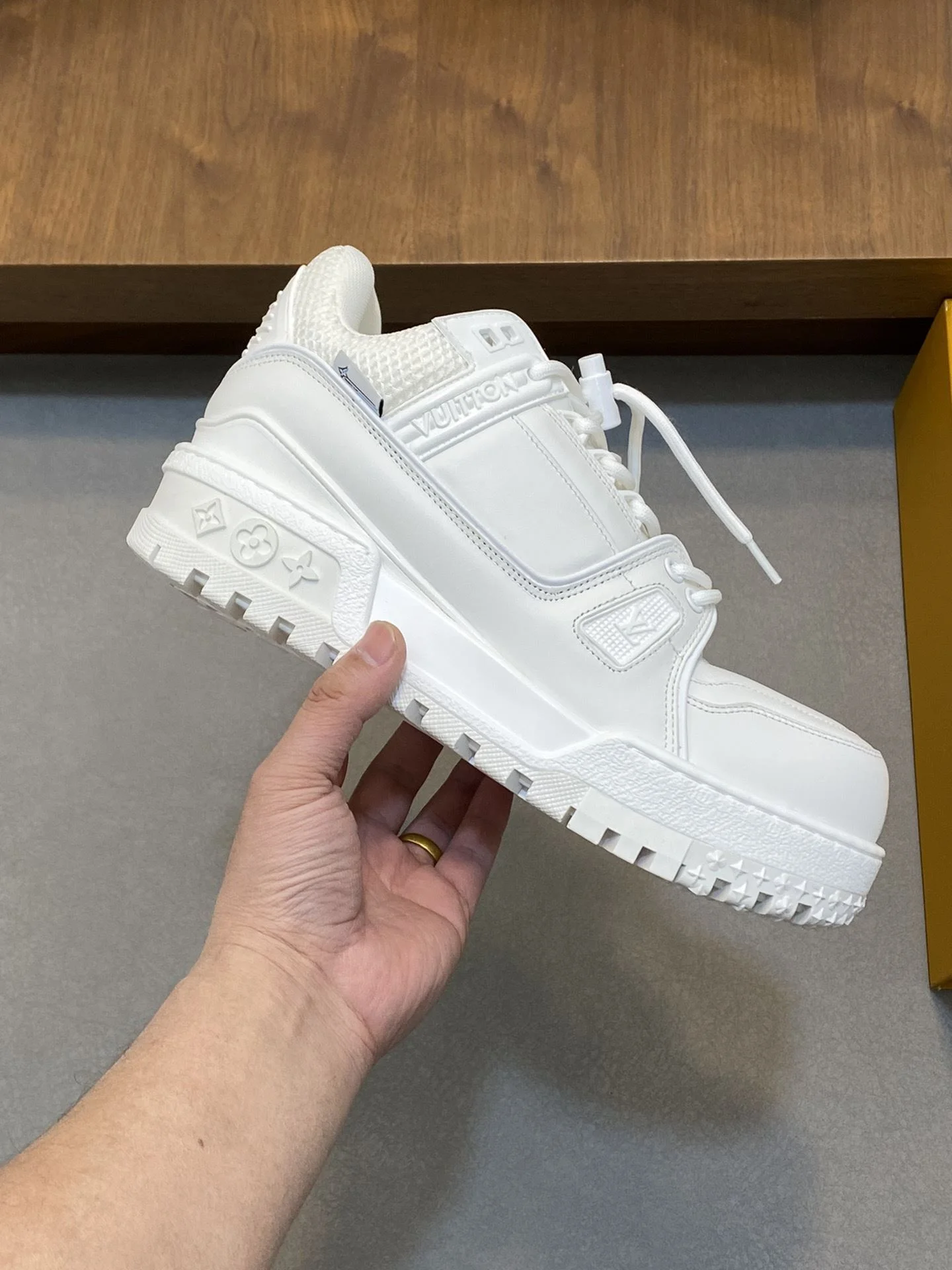 Louis Vuitton Trainer Sneaker Bold 30993