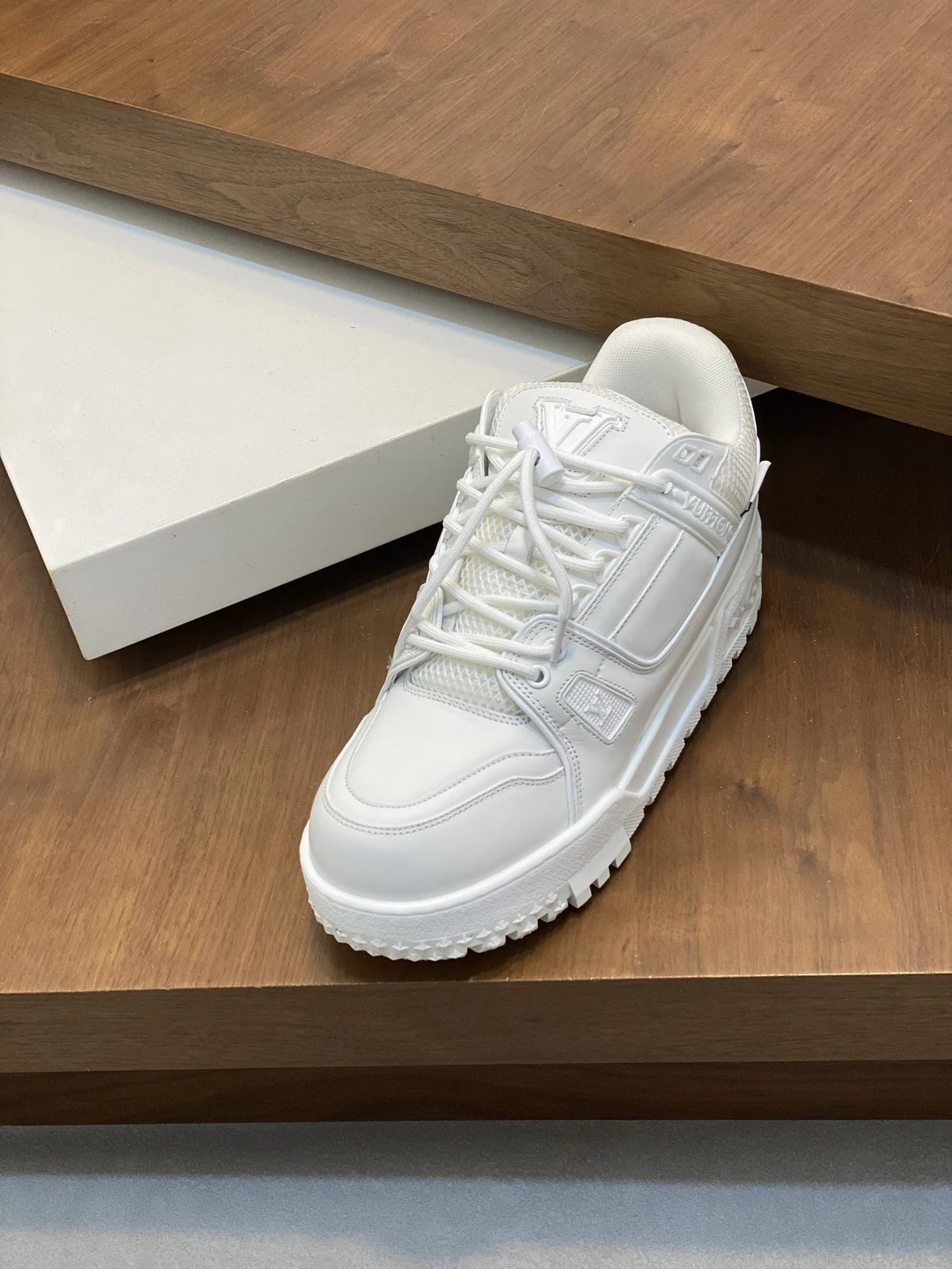 Louis Vuitton Trainer Sneaker Bold 30993