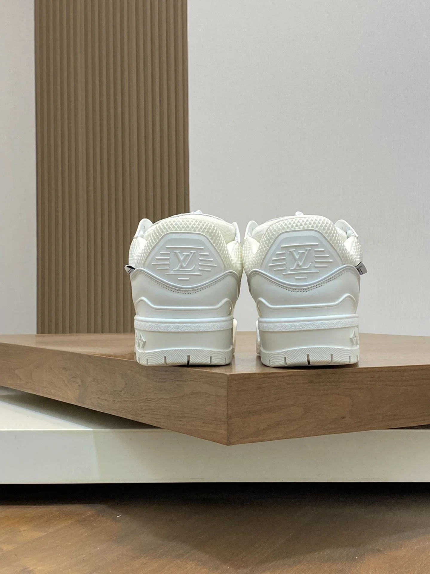 Louis Vuitton Trainer Sneaker Bold 30993