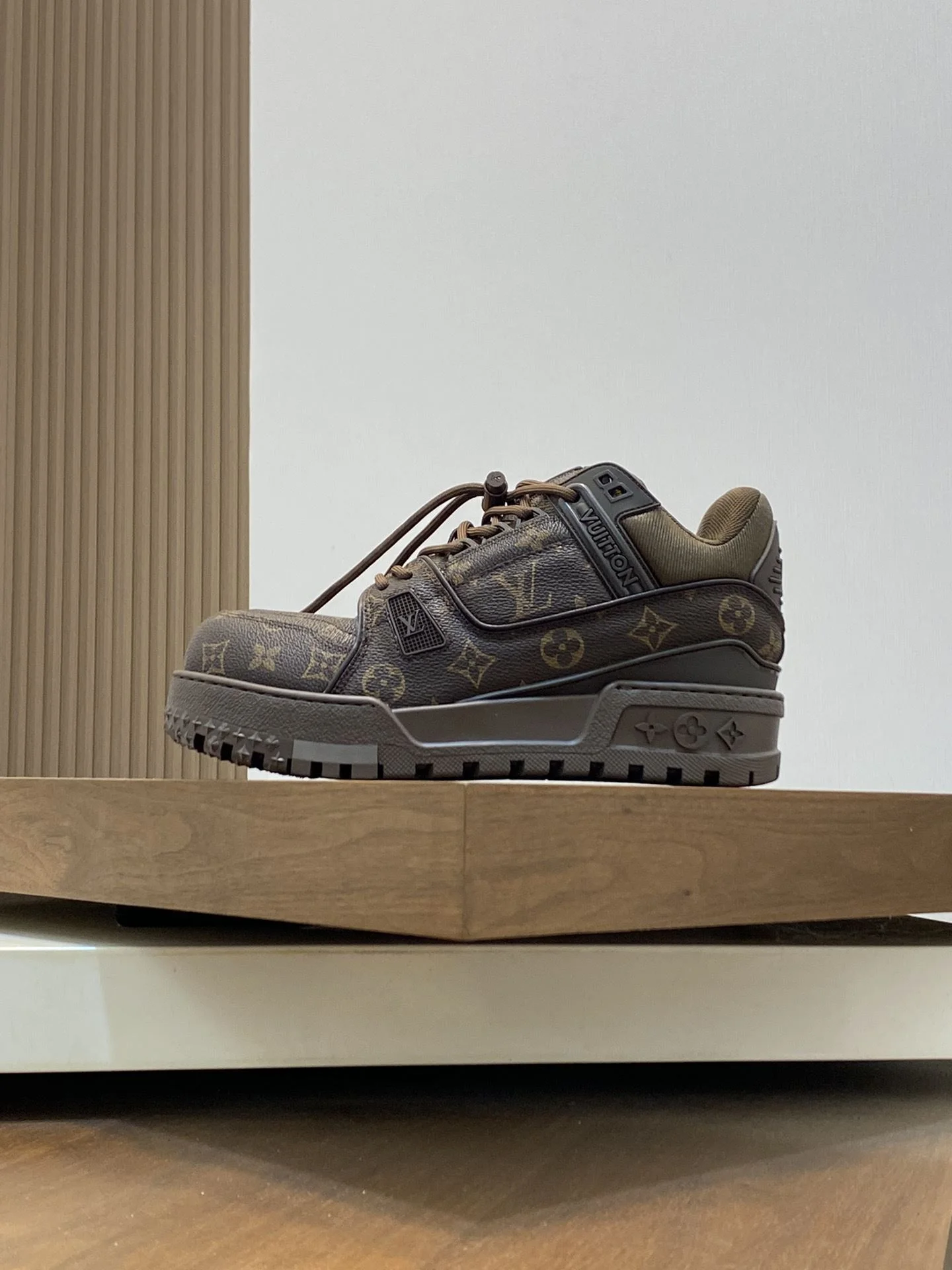 Louis Vuitton Trainer Sneaker TravelReady 31014