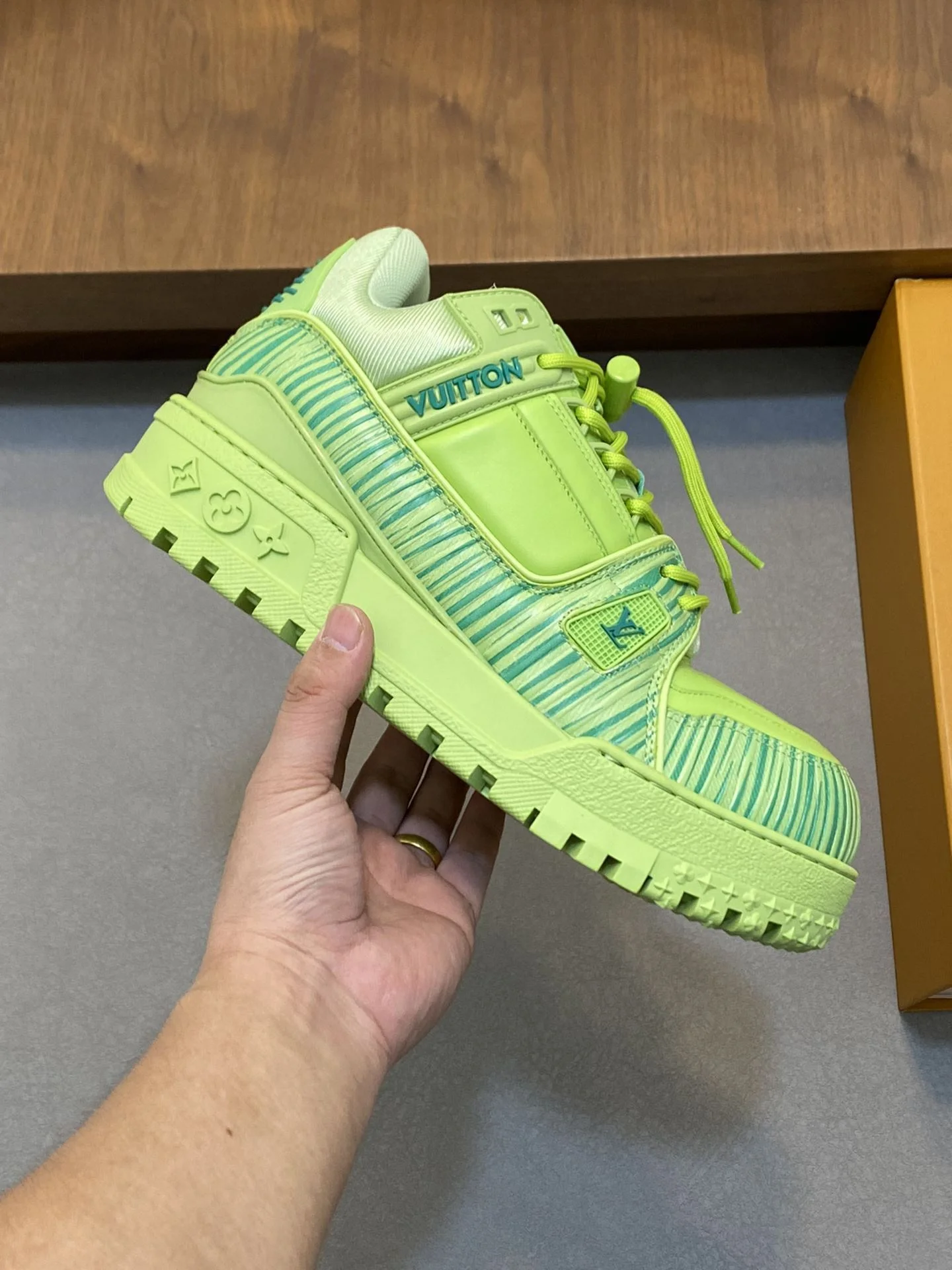 Louis Vuitton Trainer Sneaker NewStyle 31007