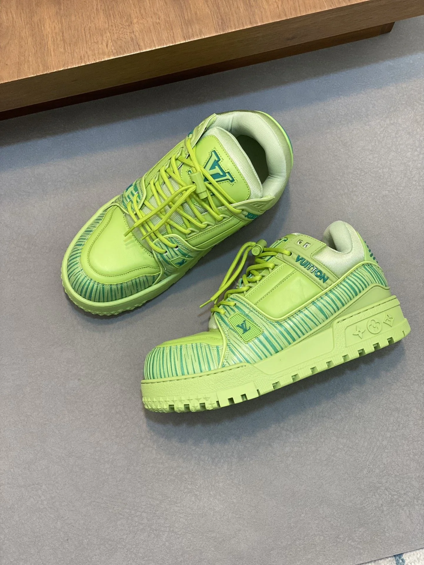 Louis Vuitton Trainer Sneaker NewStyle 31007