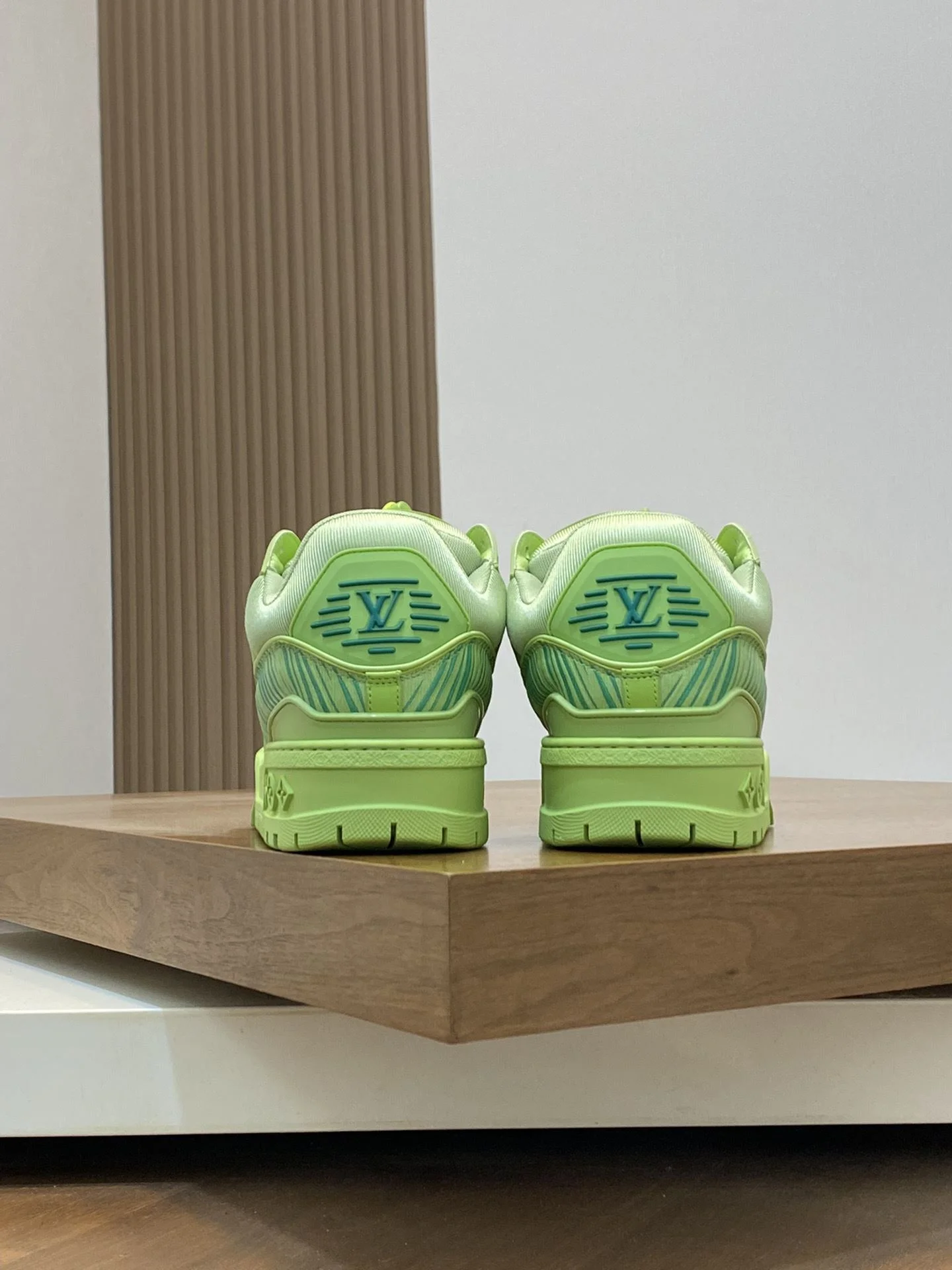 Louis Vuitton Trainer Sneaker NewStyle 31007