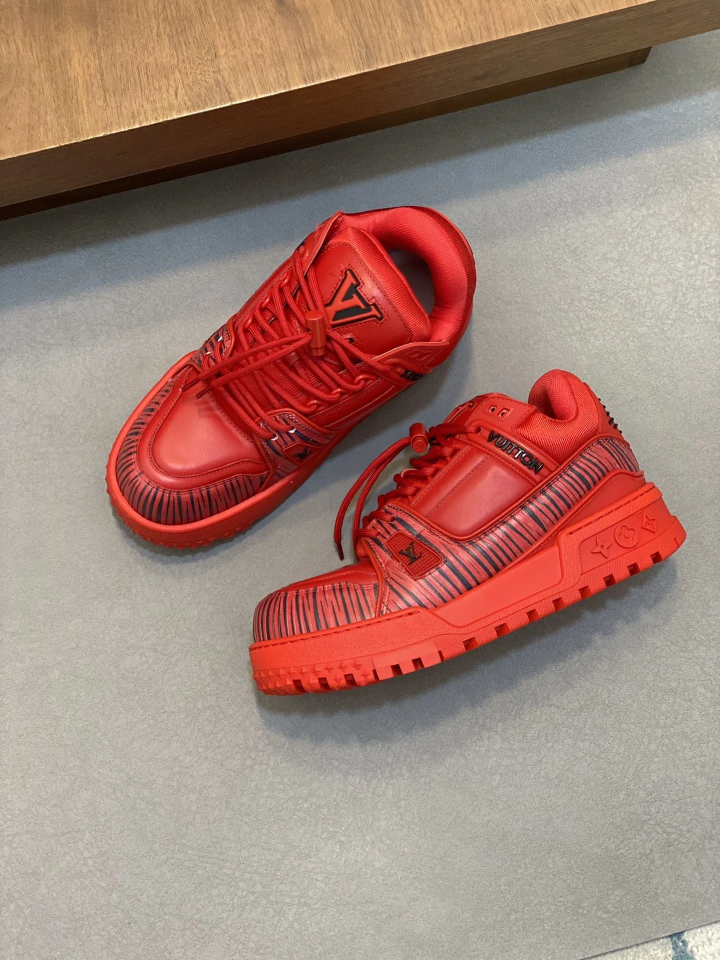 Louis Vuitton Trainer Sneaker Soft 31001