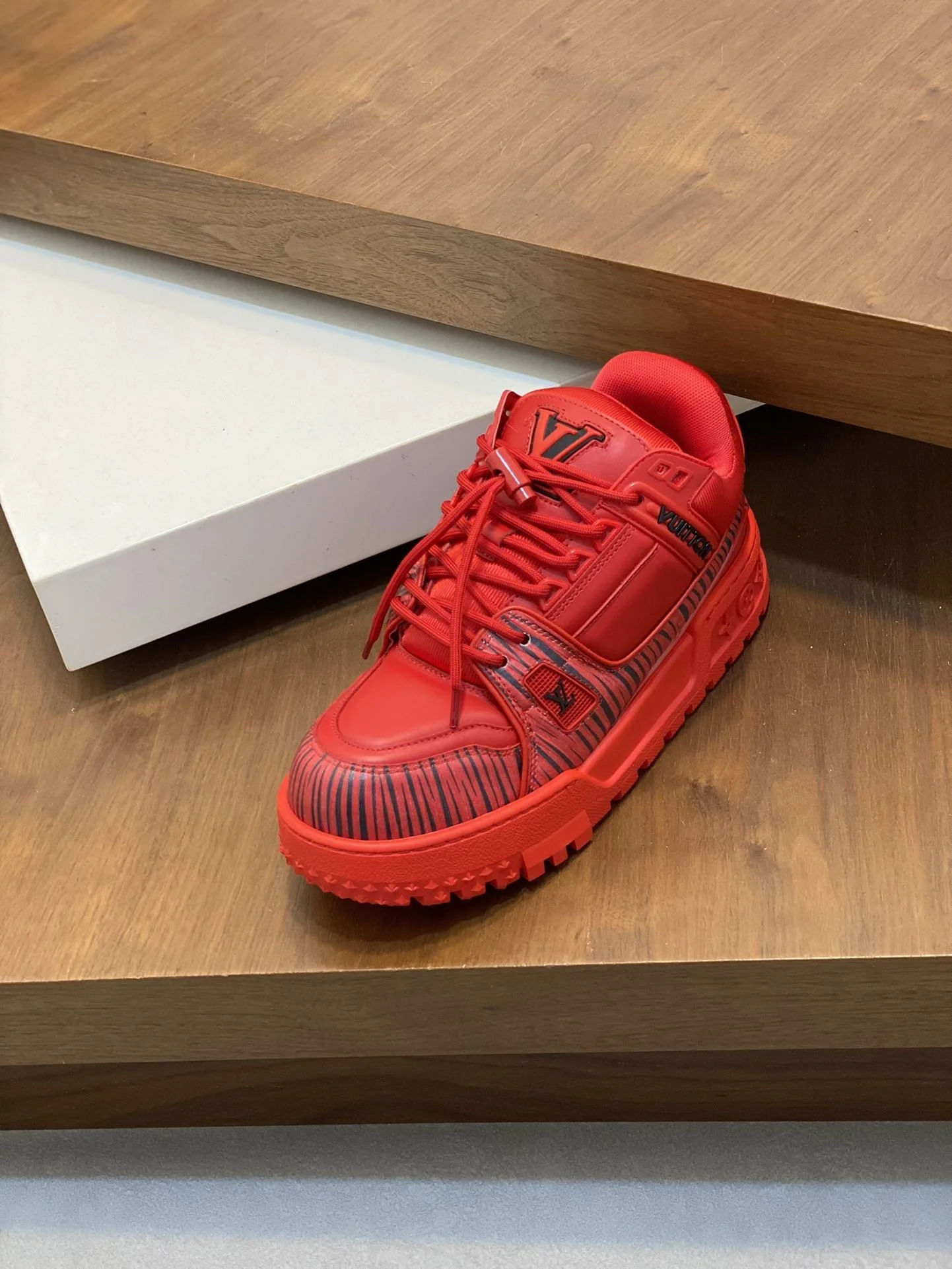 Louis Vuitton Trainer Sneaker Soft 31001