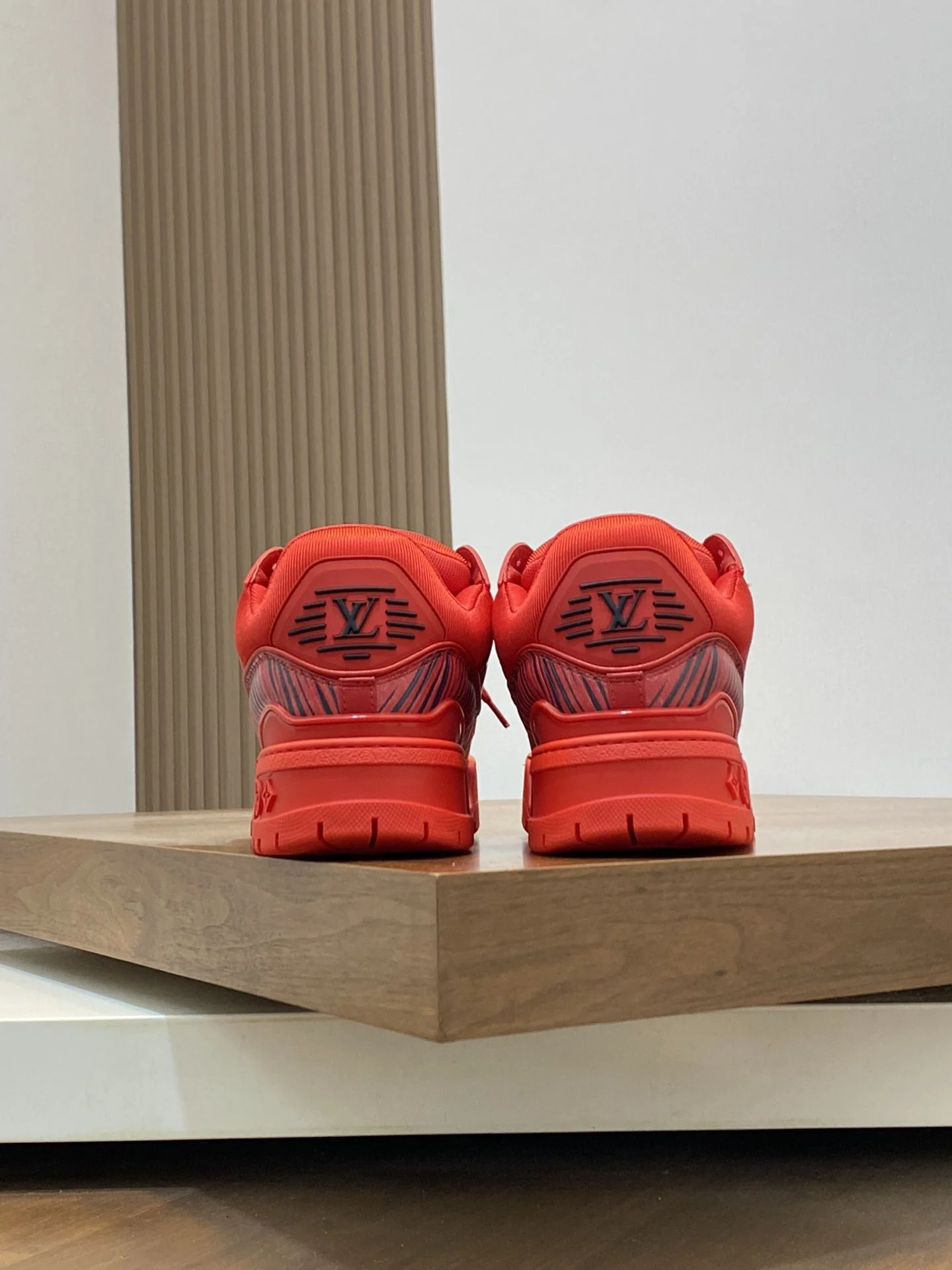 Louis Vuitton Trainer Sneaker Soft 31001