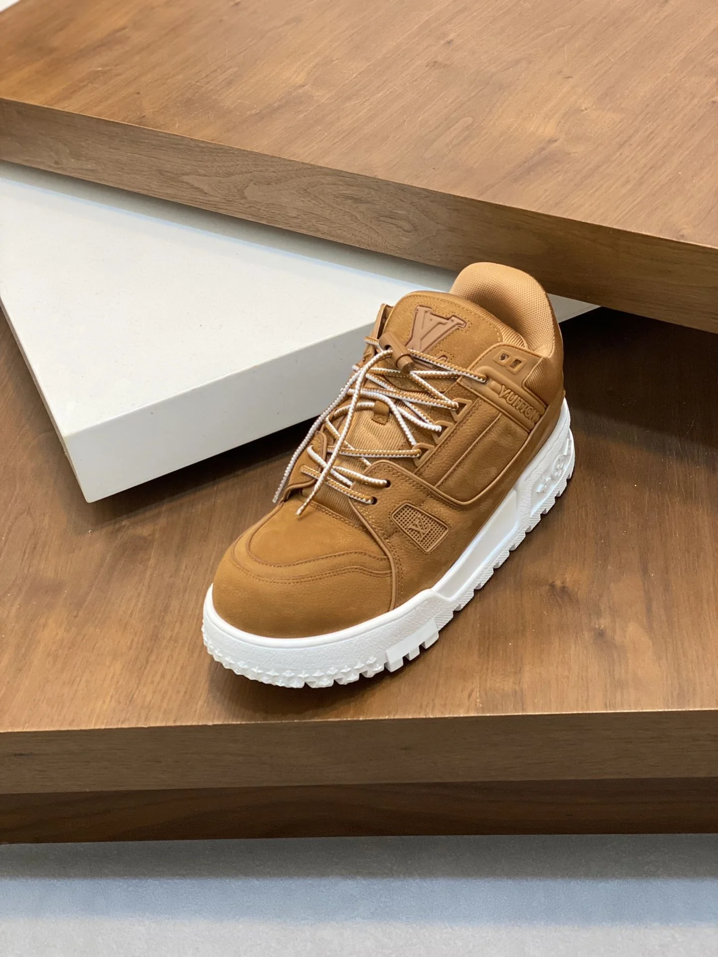 Louis Vuitton Trainer Sneaker BestValue 31011