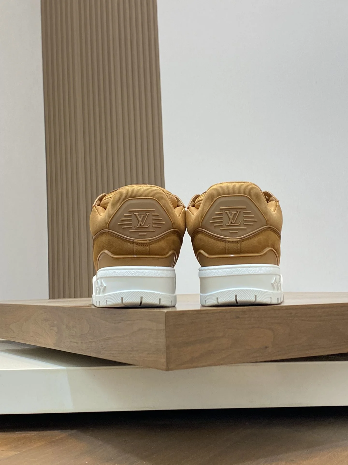 Louis Vuitton Trainer Sneaker BestValue 31011