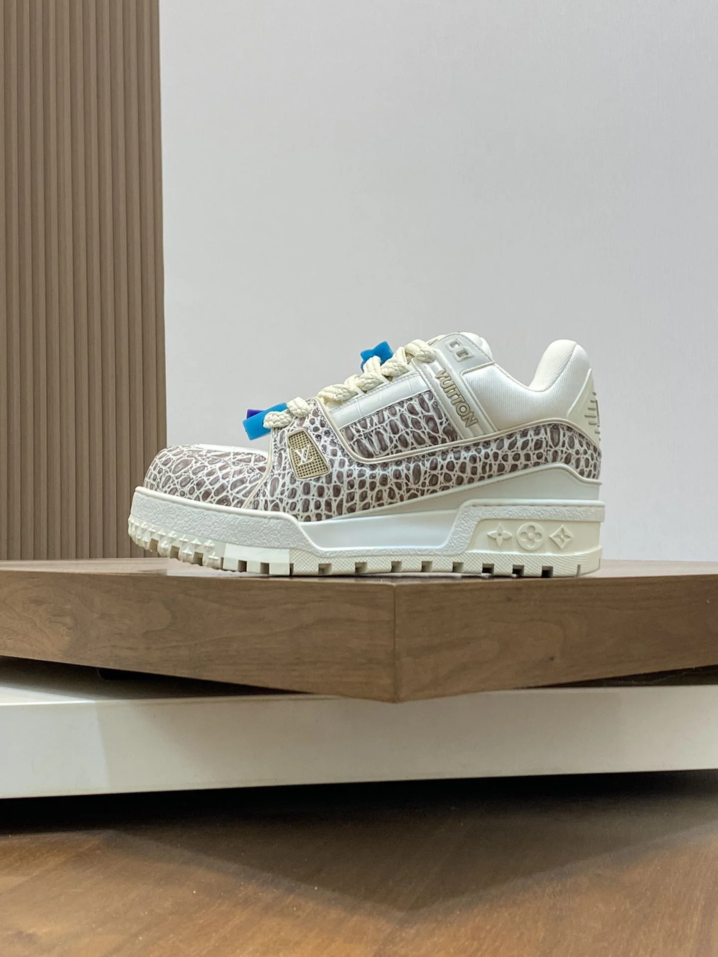 Colorful Louis Vuitton Trainer Sneaker 30991