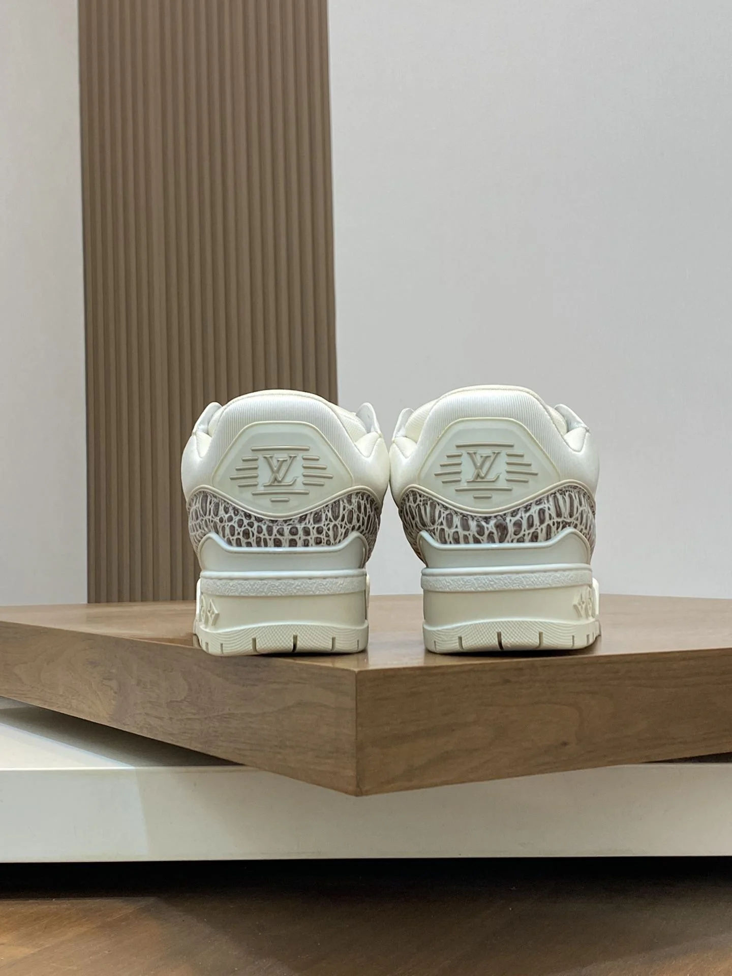 Colorful Louis Vuitton Trainer Sneaker 30991