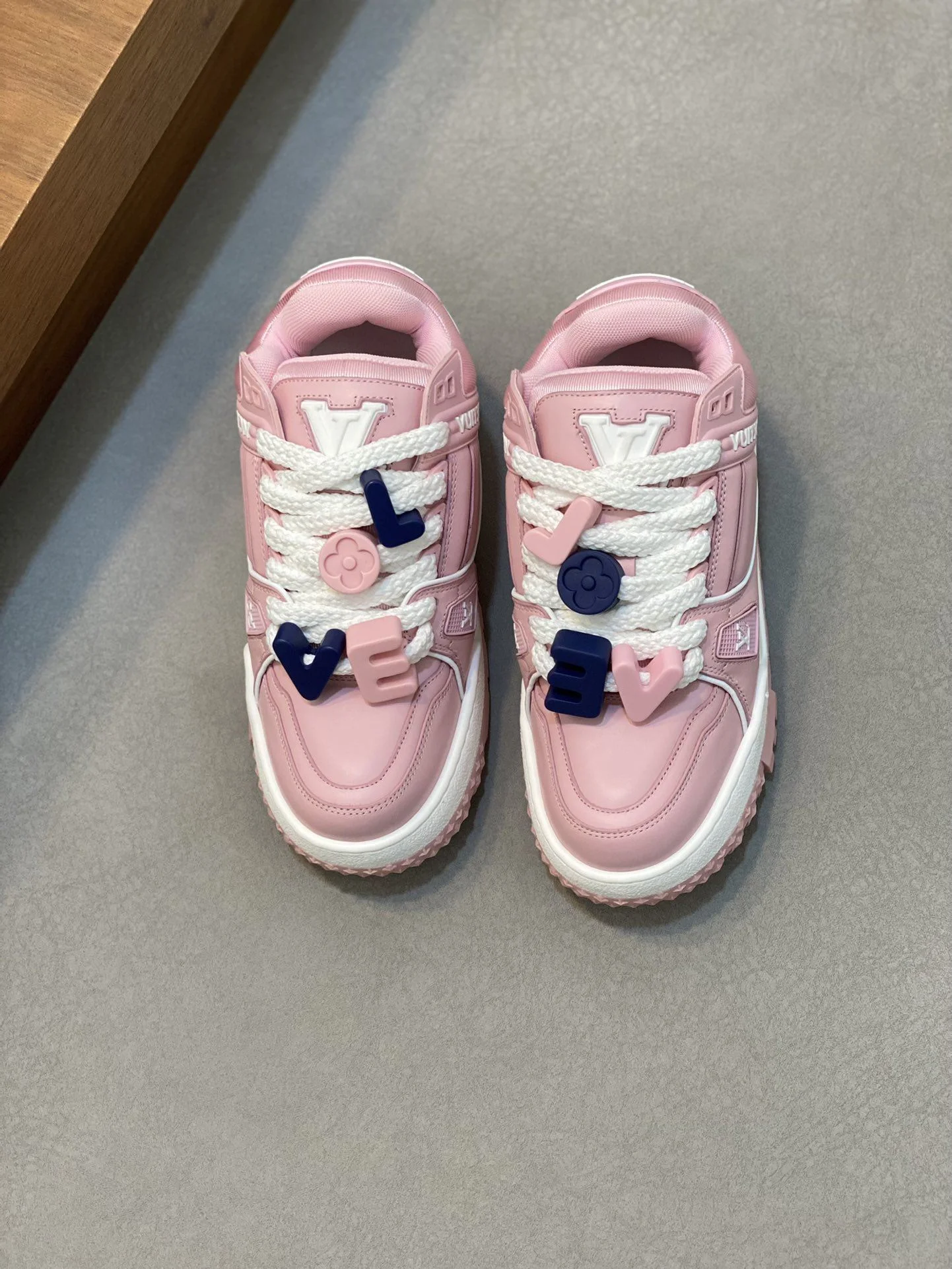Louis Vuitton Trainer Sneaker Bold 30989