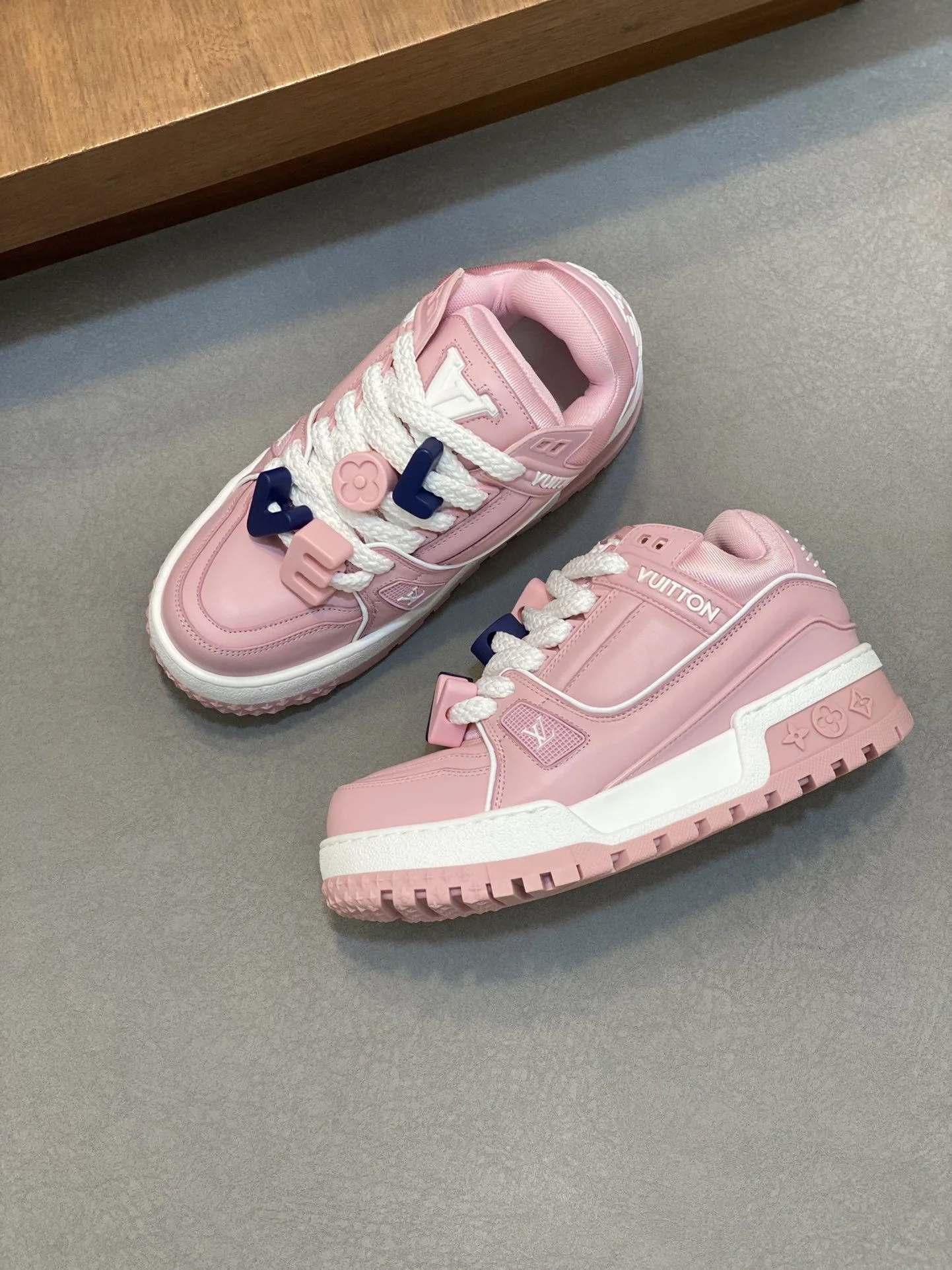 Louis Vuitton Trainer Sneaker Bold 30989