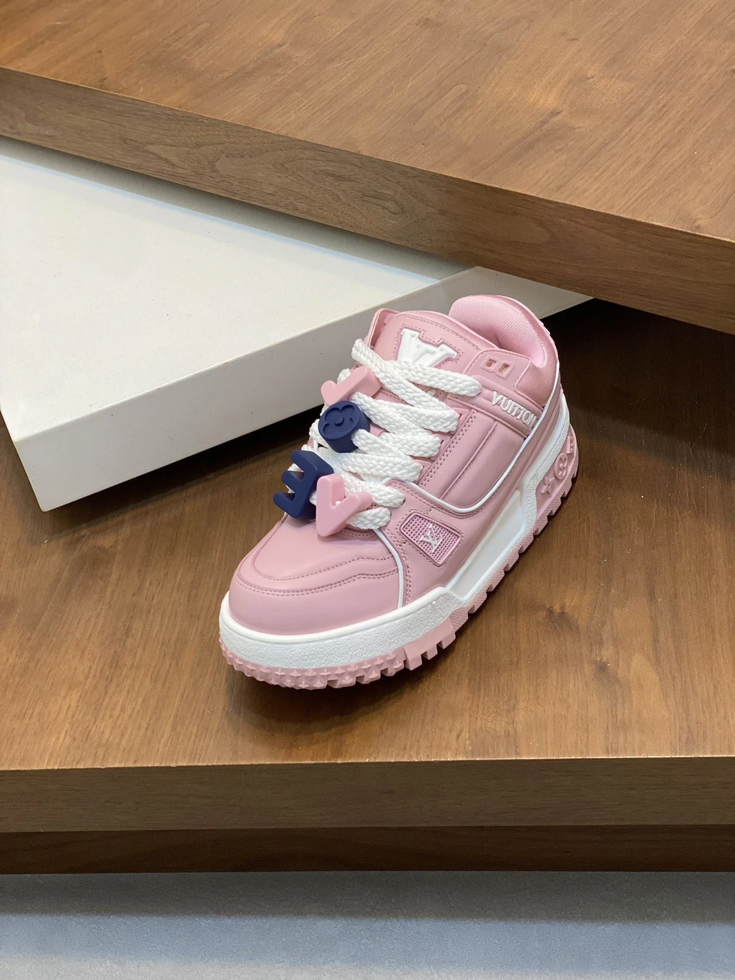 Louis Vuitton Trainer Sneaker Bold 30989