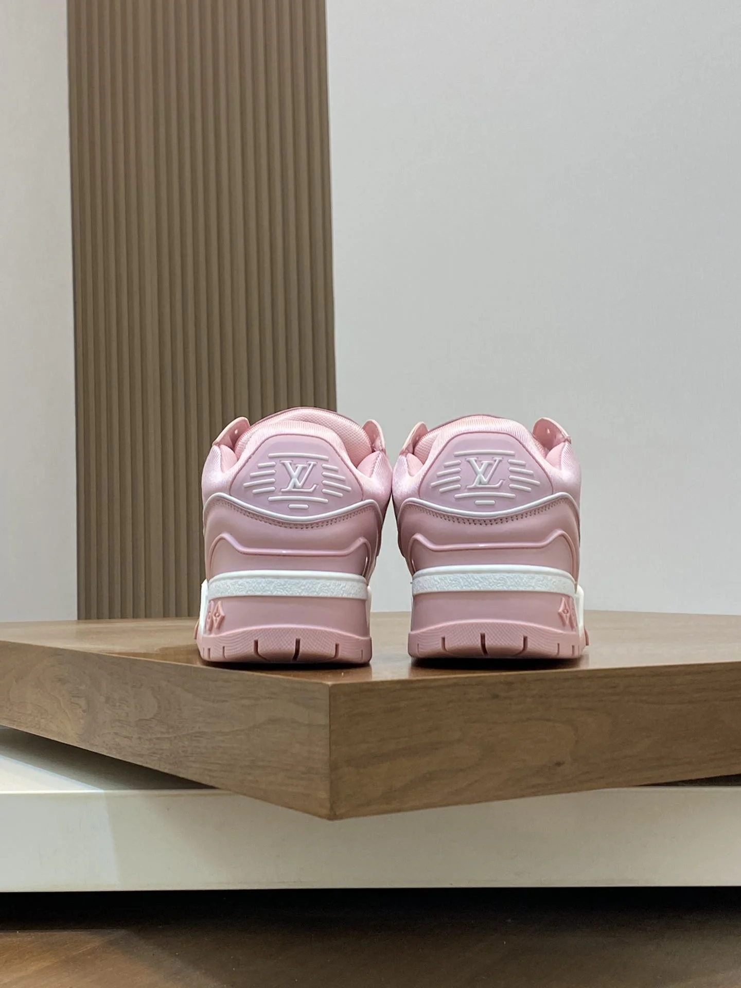 Louis Vuitton Trainer Sneaker Bold 30989