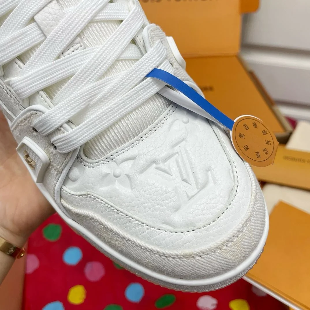 Louis Vuitton Trainer Sneaker Unique 30984