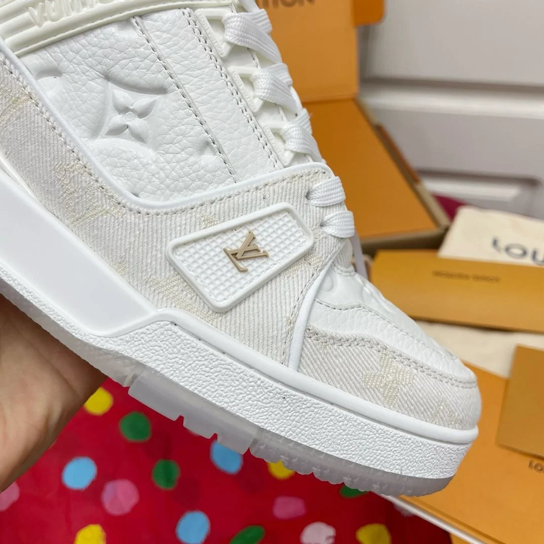 Louis Vuitton Trainer Sneaker Unique 30984