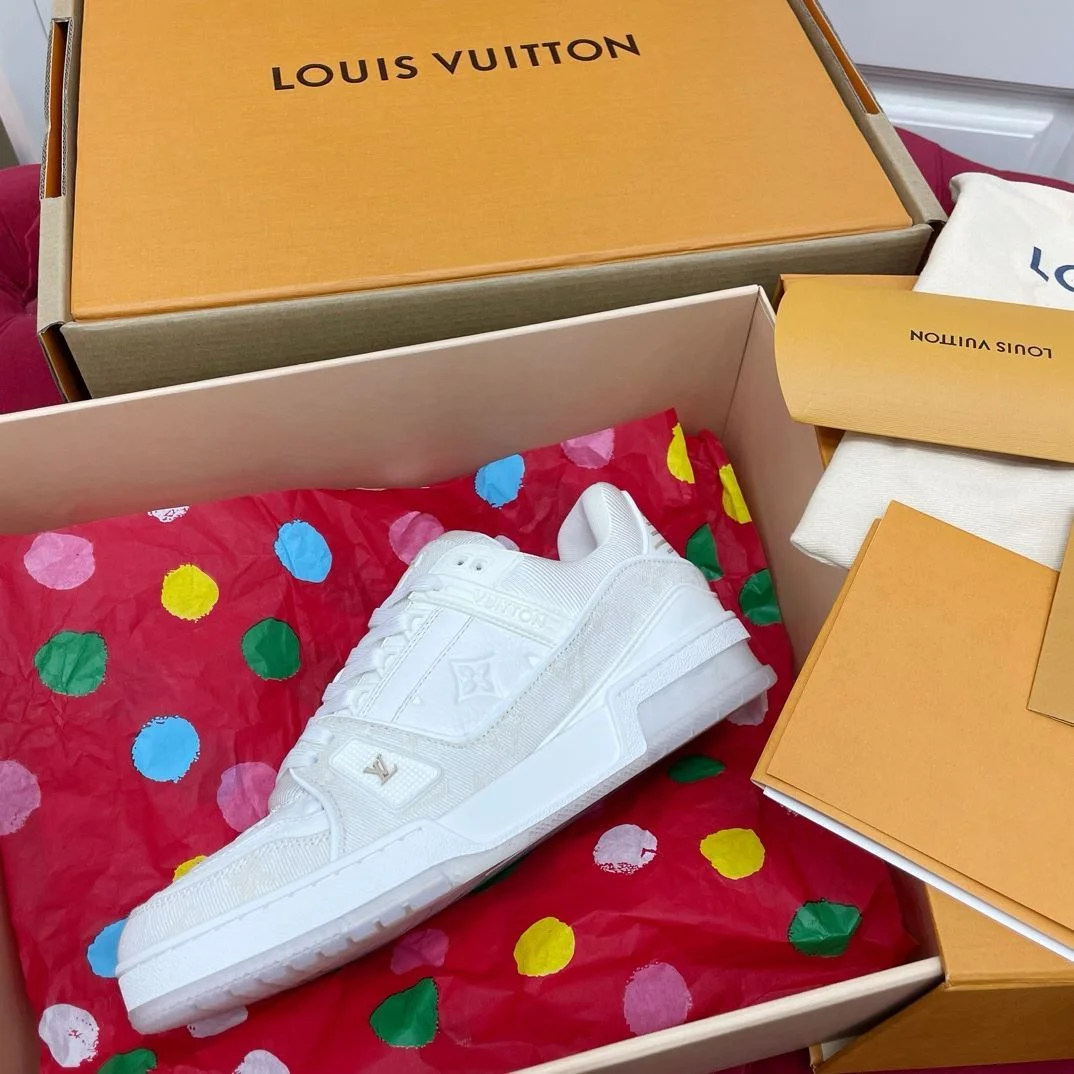 Louis Vuitton Trainer Sneaker Unique 30984