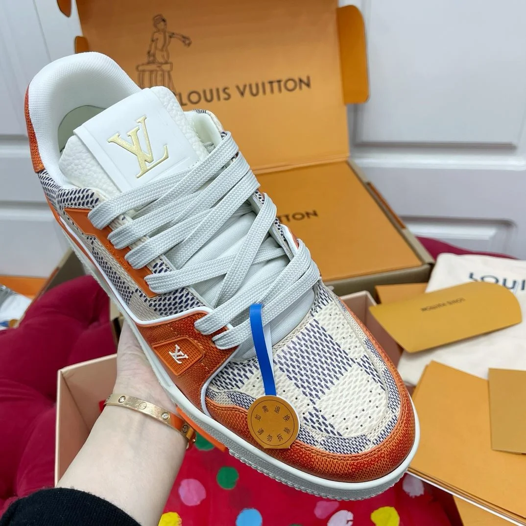 Refined Louis Vuitton Trainer Sneaker 30958