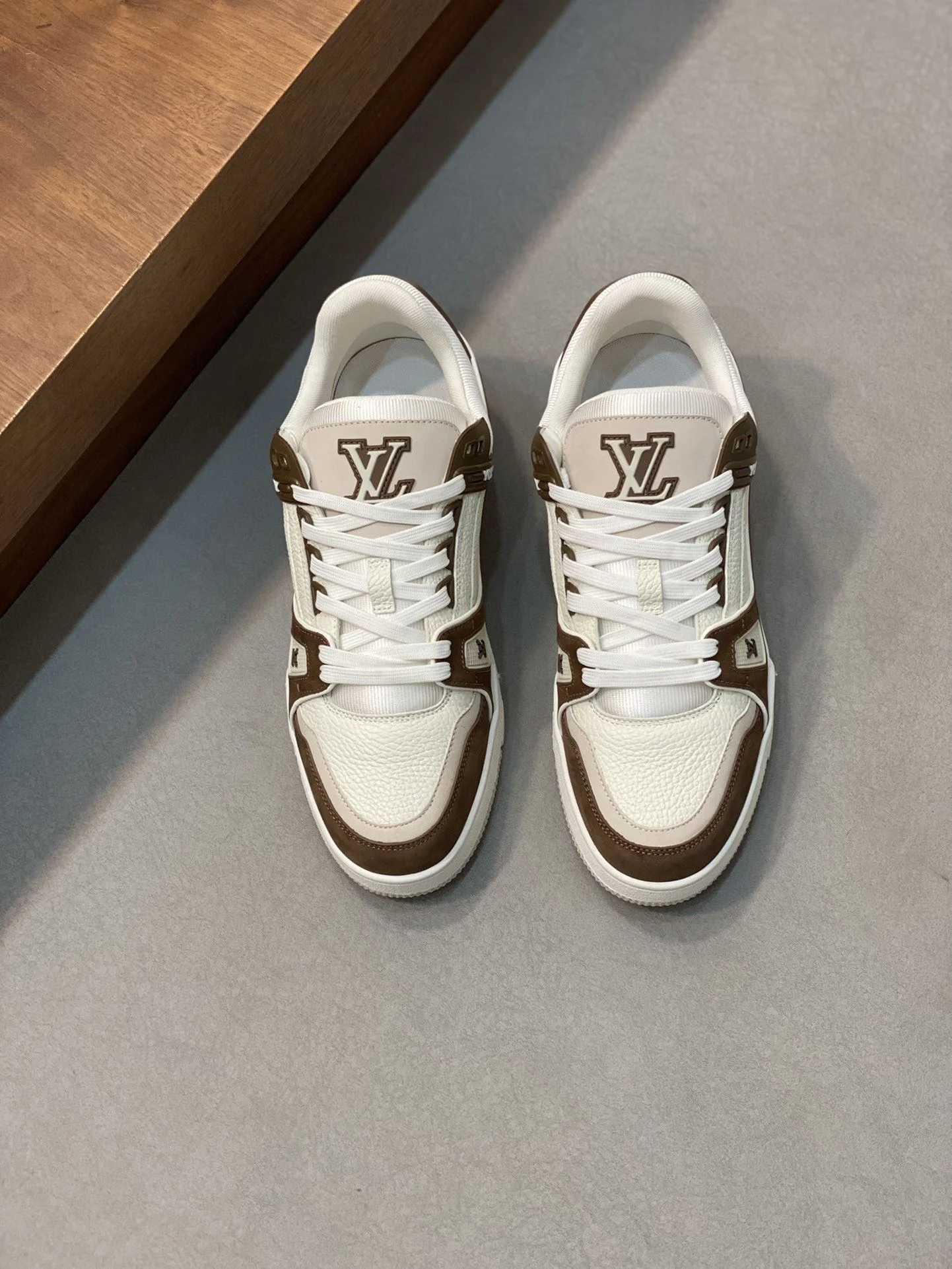 Louis Vuitton Trainer Sneaker TimelessDesign 30972