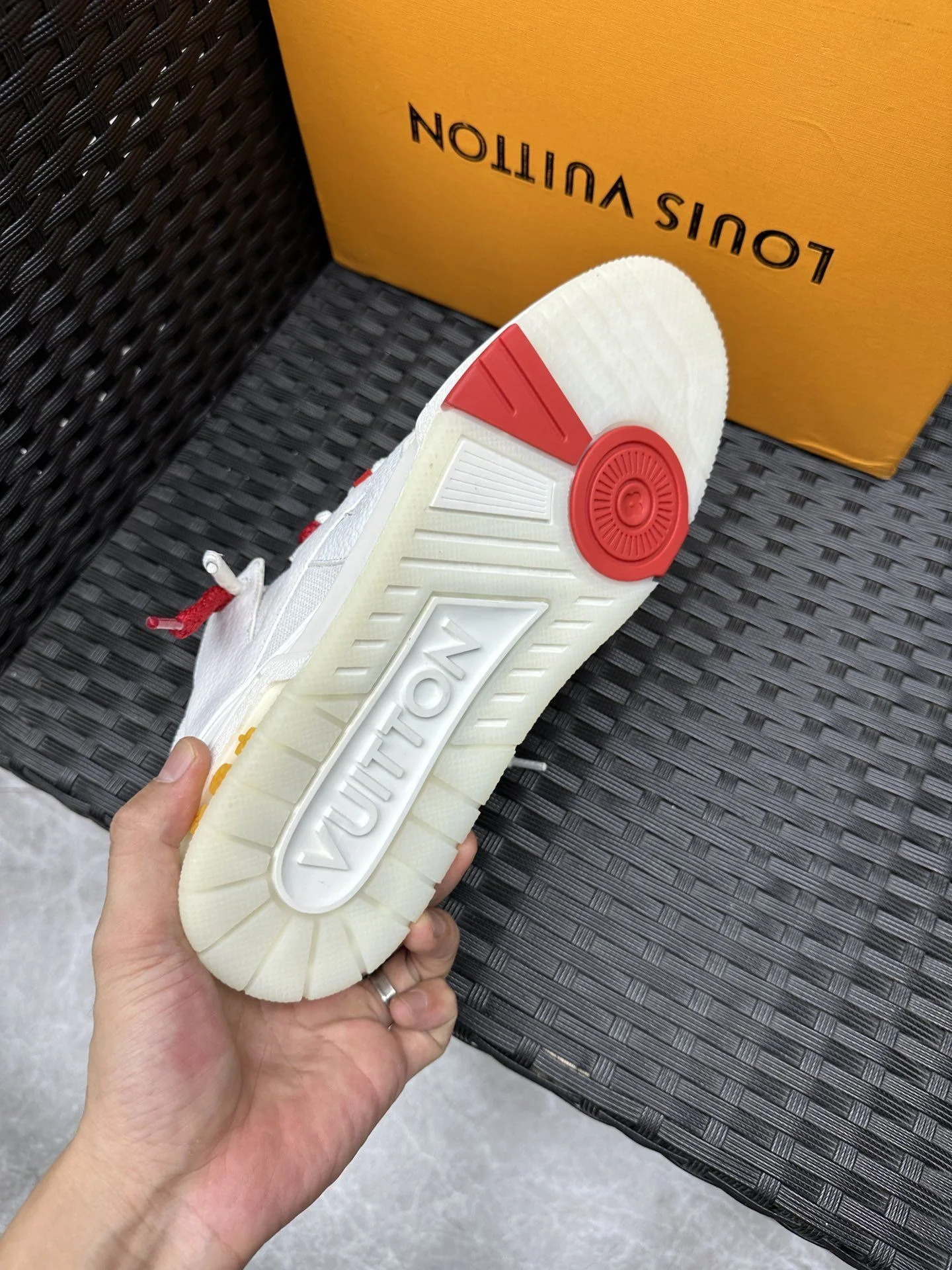 Louis Vuitton Trainer Sneaker UrbanStyle 30977
