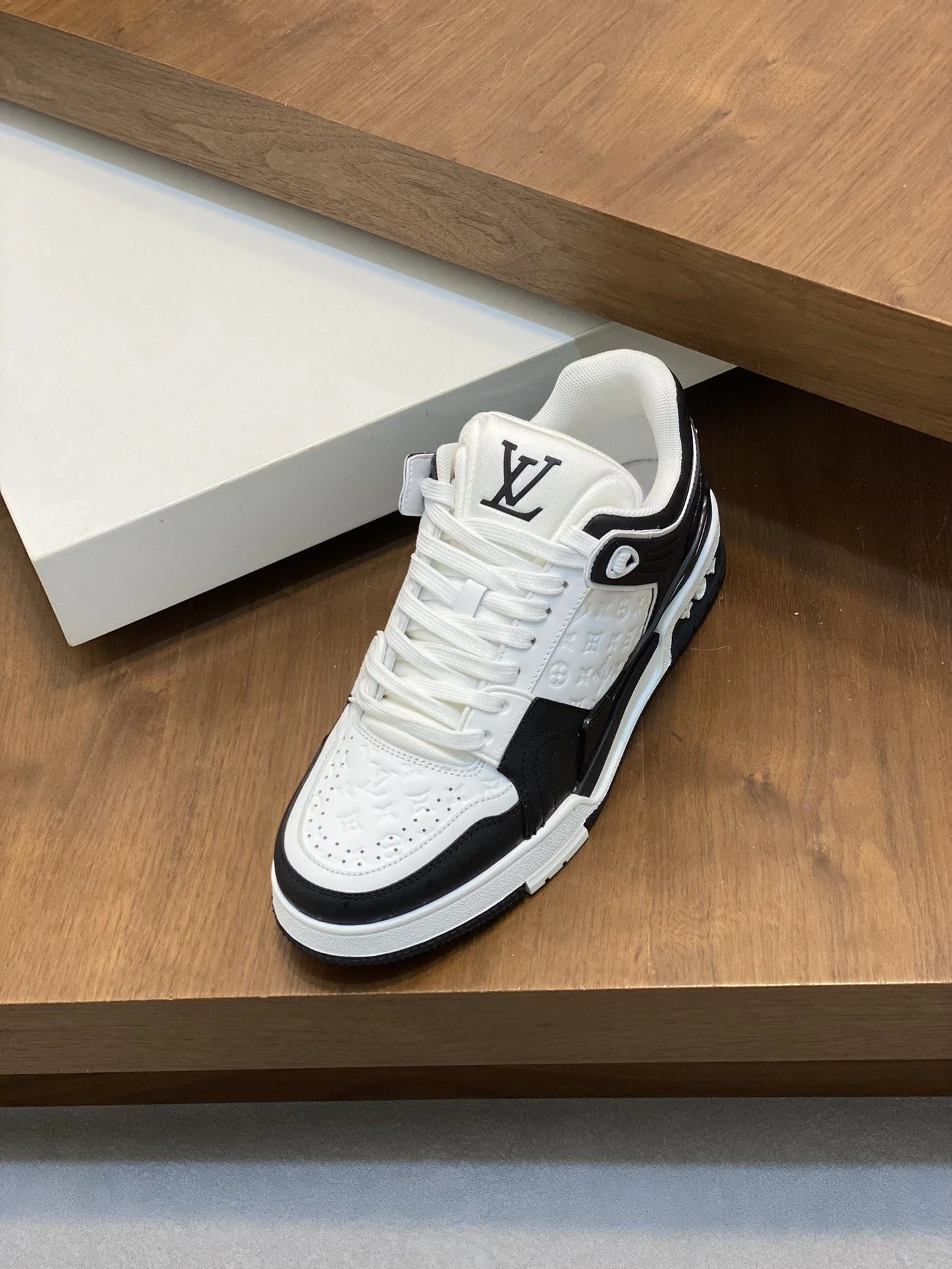 Youthful Louis Vuitton Trainer Sneaker 30953