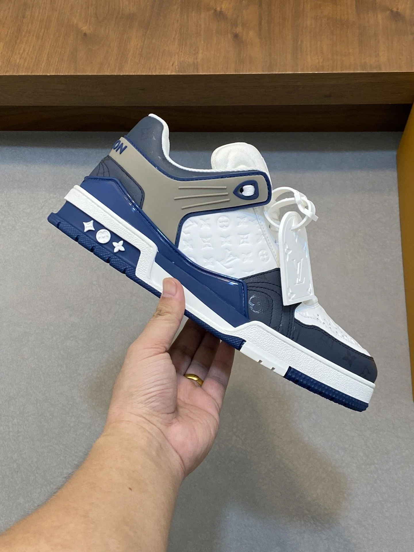 Versatile Louis Vuitton Trainer Sneaker 30965