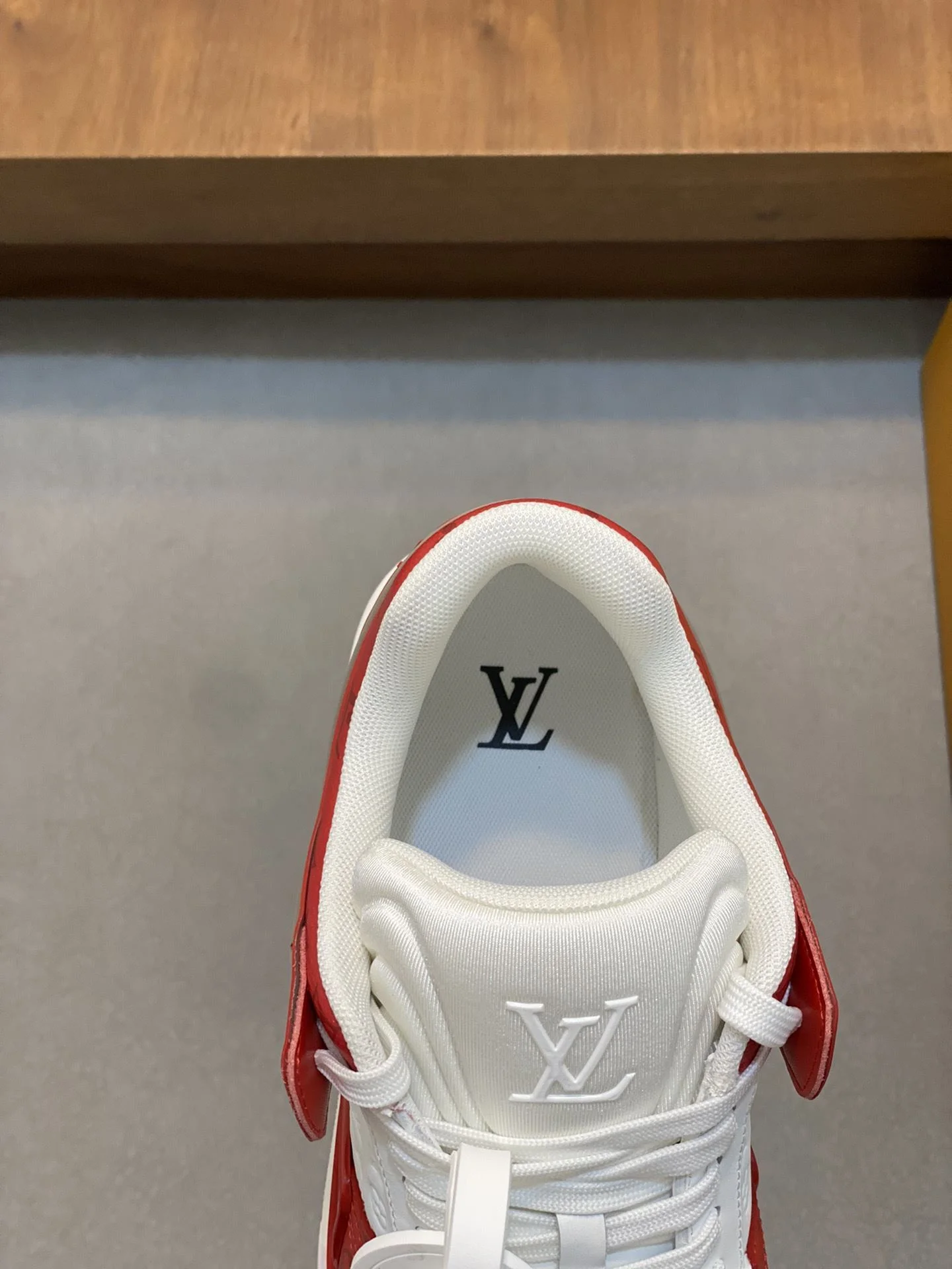 Louis Vuitton Trainer Sneaker Classic 30975