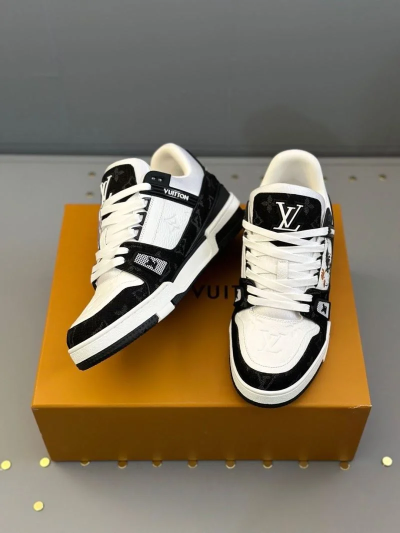 Louis Vuitton Trainer Sneaker Packable 30982