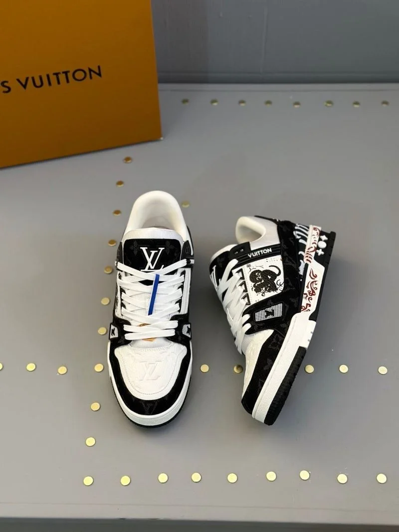 Classic Louis Vuitton Trainer Sneaker 30980