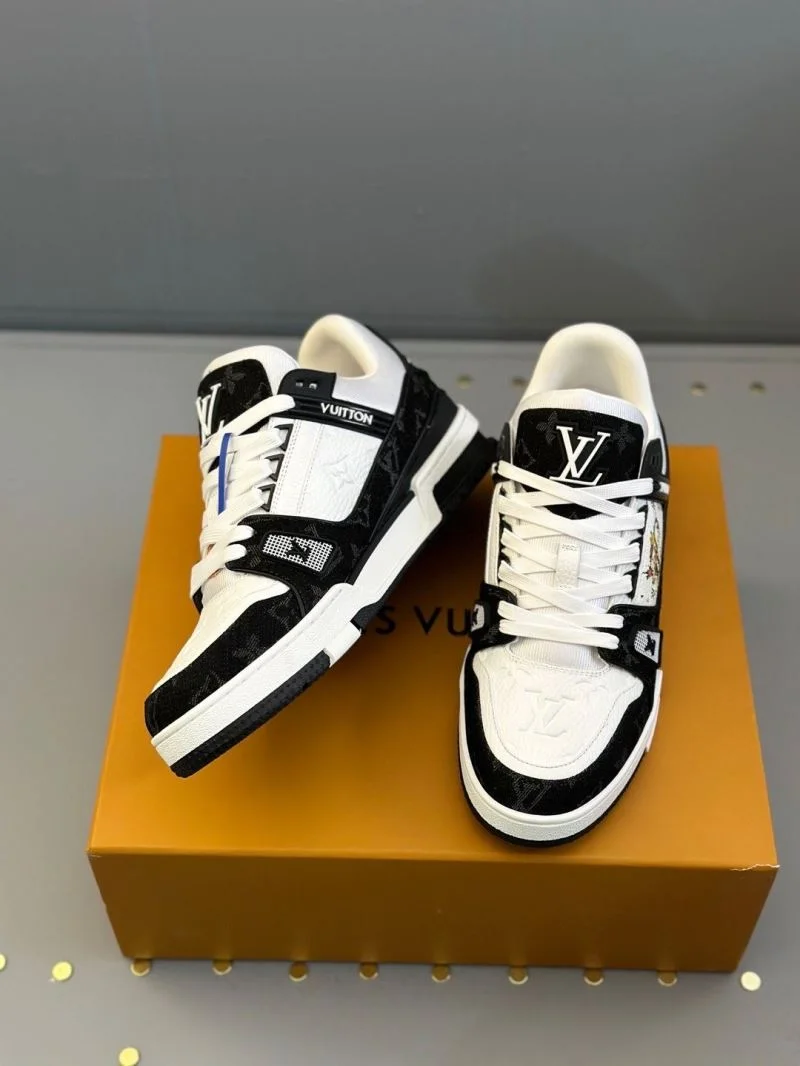 WrinkleFree Louis Vuitton Trainer Sneaker 30976