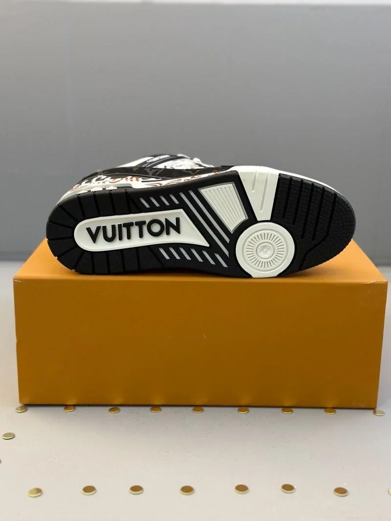 Louis Vuitton Trainer Sneaker Bright 30970
