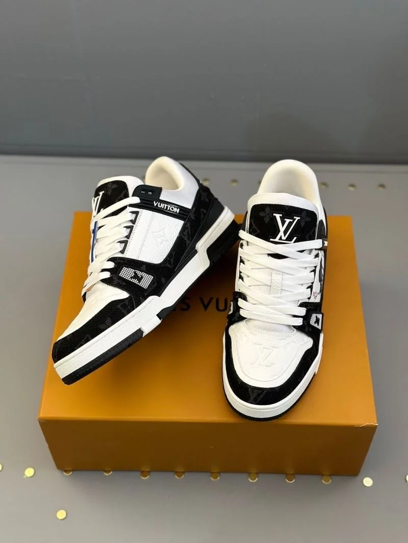 TimelessDesign Louis Vuitton Trainer Sneaker 30967
