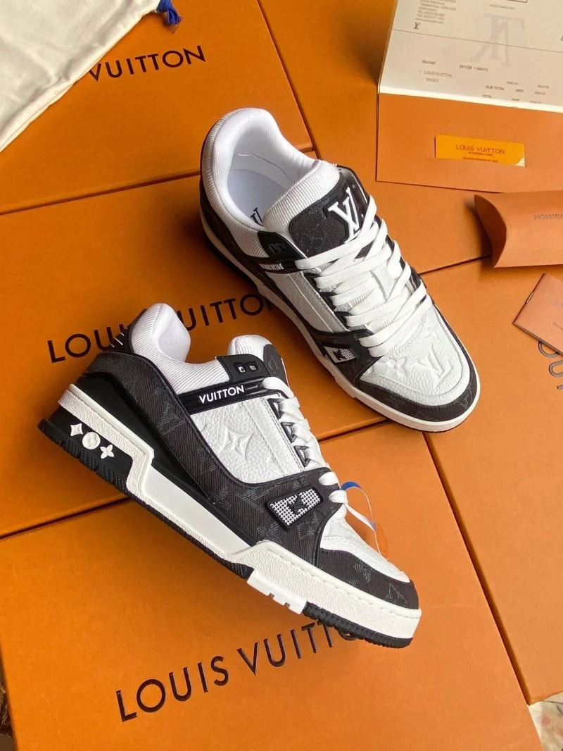 Contemporary Louis Vuitton Trainer Sneaker 30947