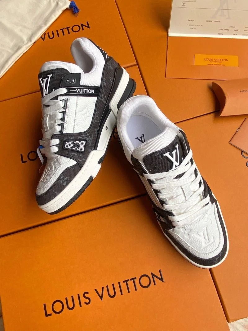 Contemporary Louis Vuitton Trainer Sneaker 30947
