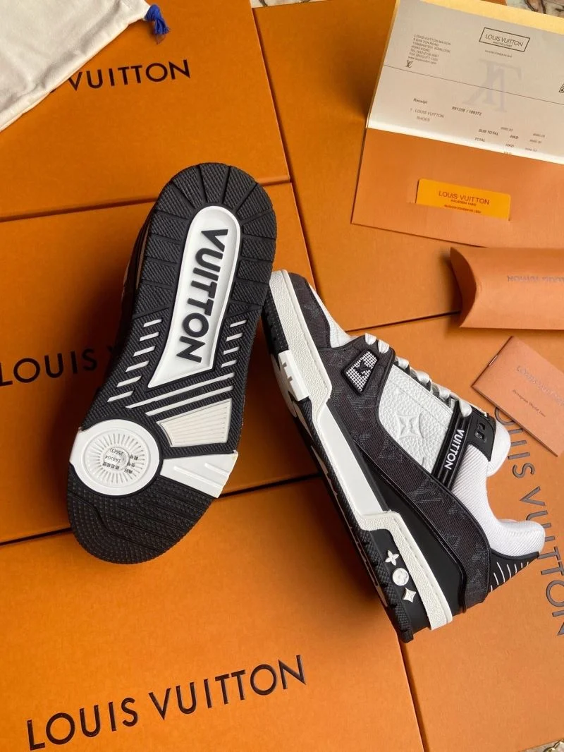 Contemporary Louis Vuitton Trainer Sneaker 30947