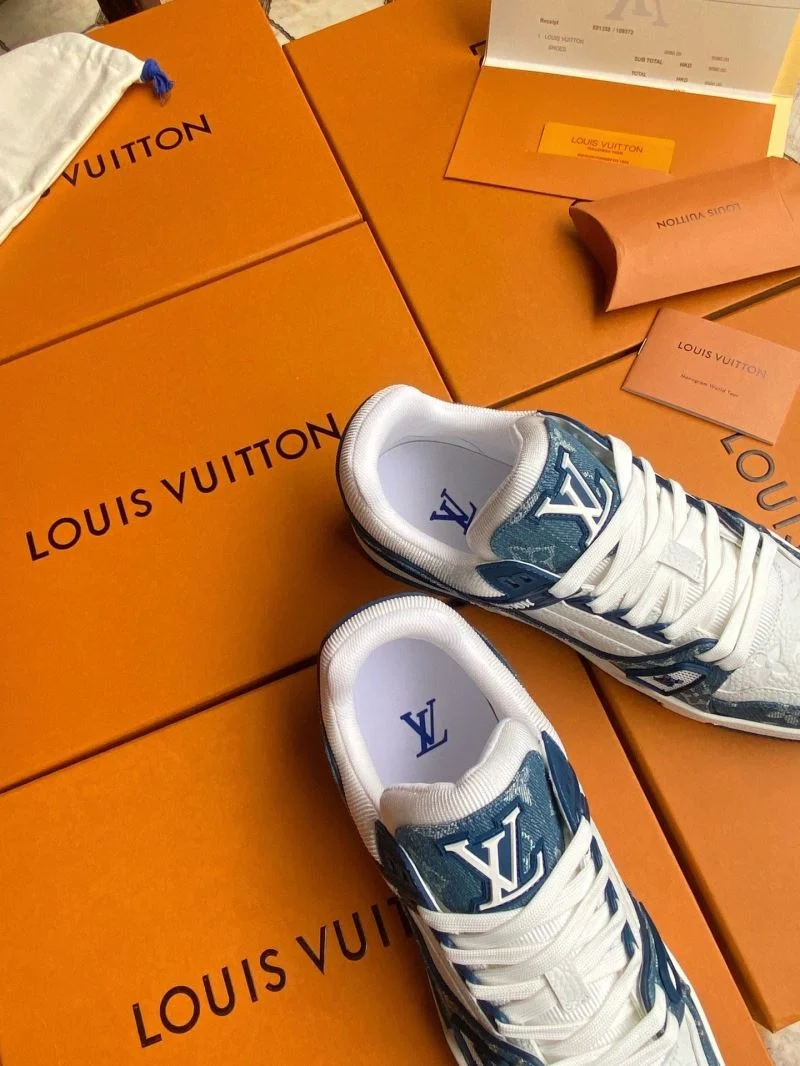 Louis Vuitton Trainer Sneaker HighPerformance 30949