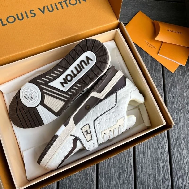 Resilient Louis Vuitton Trainer Sneaker 30946