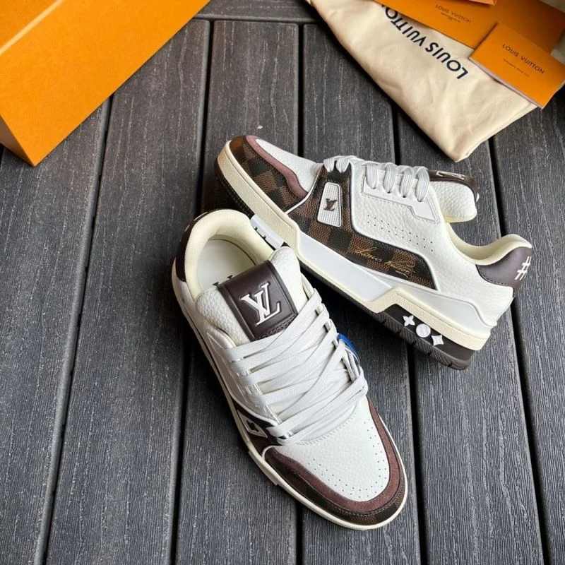 TopPick Louis Vuitton Trainer Sneaker 30945