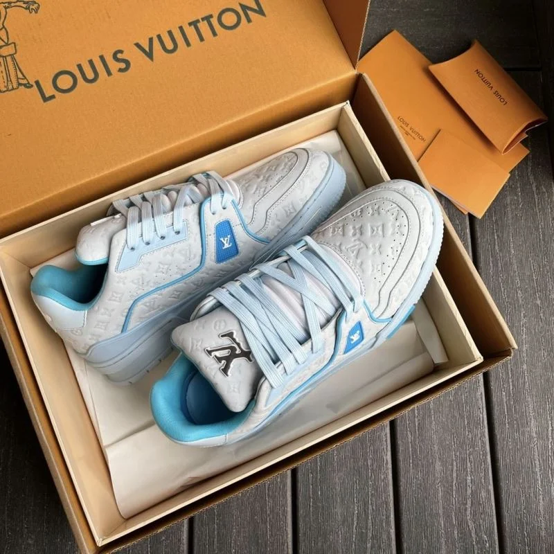 Contemporary Louis Vuitton Trainer Sneaker 30330