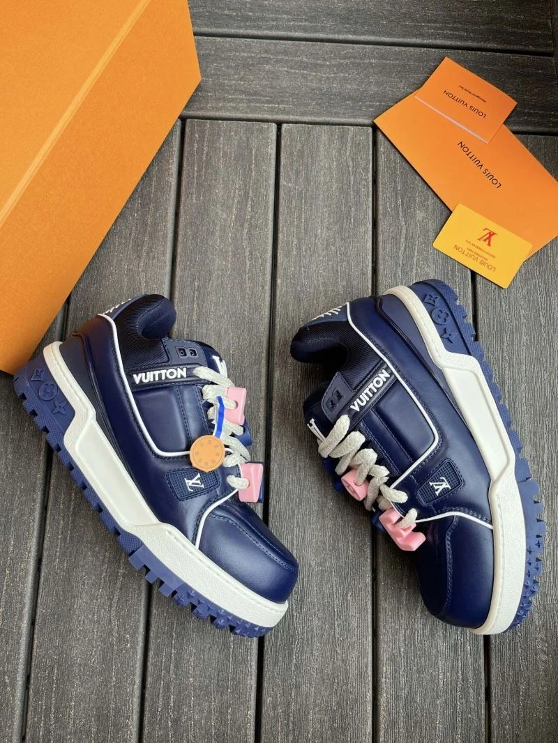Louis Vuitton Trainer Sneaker Unique 30921