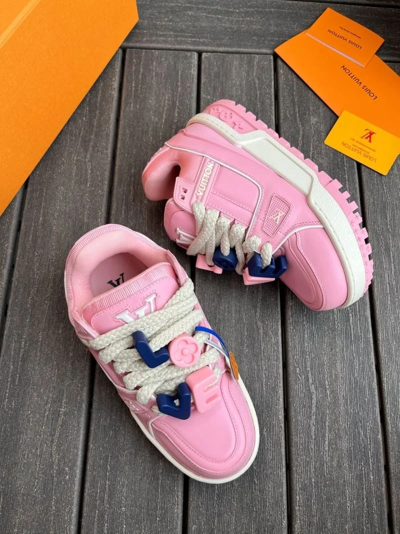 Louis Vuitton Trainer Sneaker Practical 30934