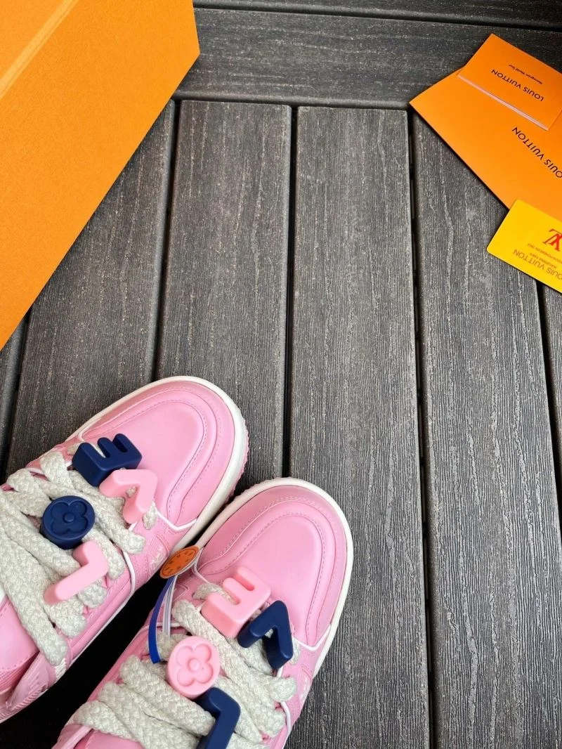 Louis Vuitton Trainer Sneaker Practical 30934