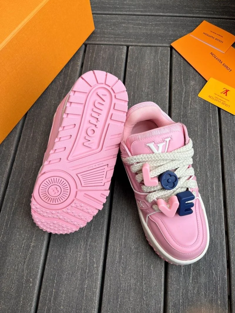 Louis Vuitton Trainer Sneaker Practical 30934