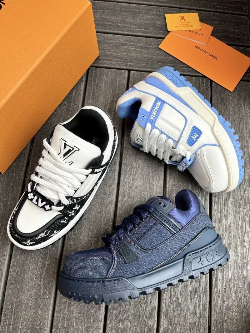 Casual Louis Vuitton Trainer Sneaker 30923