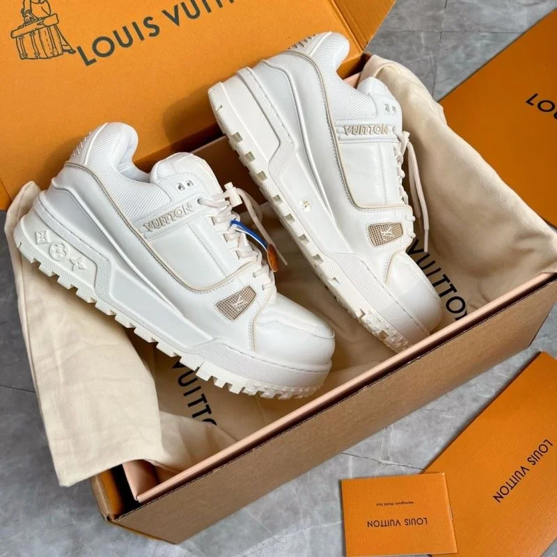 HighPerformance Louis Vuitton Trainer Sneaker 30925