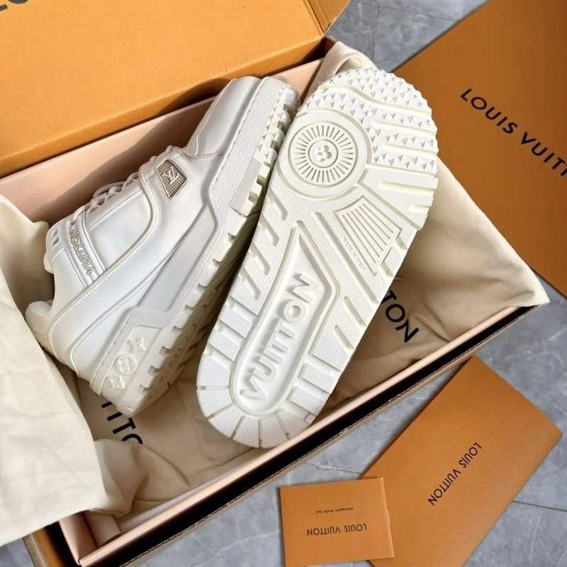 HighPerformance Louis Vuitton Trainer Sneaker 30925